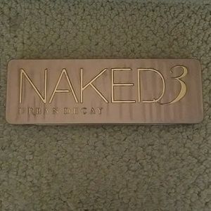 Urban Decay Naked 3